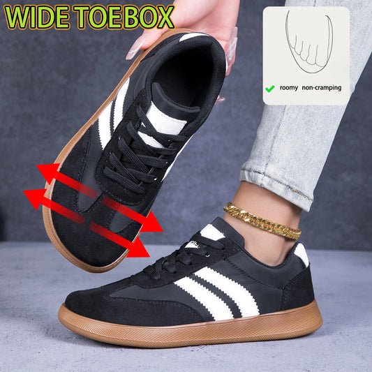 Women Wide Toe Box Striped Retro Sneakers Patchwork Suede Casual Skate Shoes Gum Rubber Sole Lace Up Fashion Flat Walking Shoes Vintage Outdoor Daily Sports Footwear 2026 New
