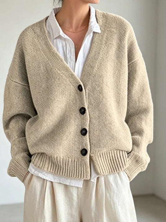 2026 New Style Women's Solid-Color Knitted Cardigan, in Khaki Color, with Soft and Warm Loose Fit, V-Neck Long Sleeves, Buttoned Front Opening, a Comfortable Top Suitable for Casual Wear in Autumn and Winter, for Home Office