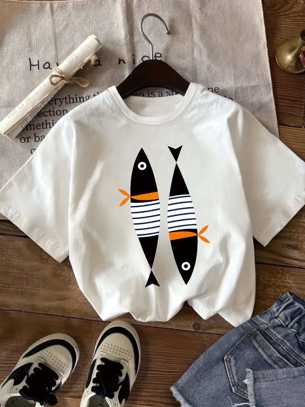 Cute Fish Graphic Tee Striped Nautical Summer Short Sleeve Casual Crewneck T-Shirt for Women Abstract Animal Pattern Fashion Top