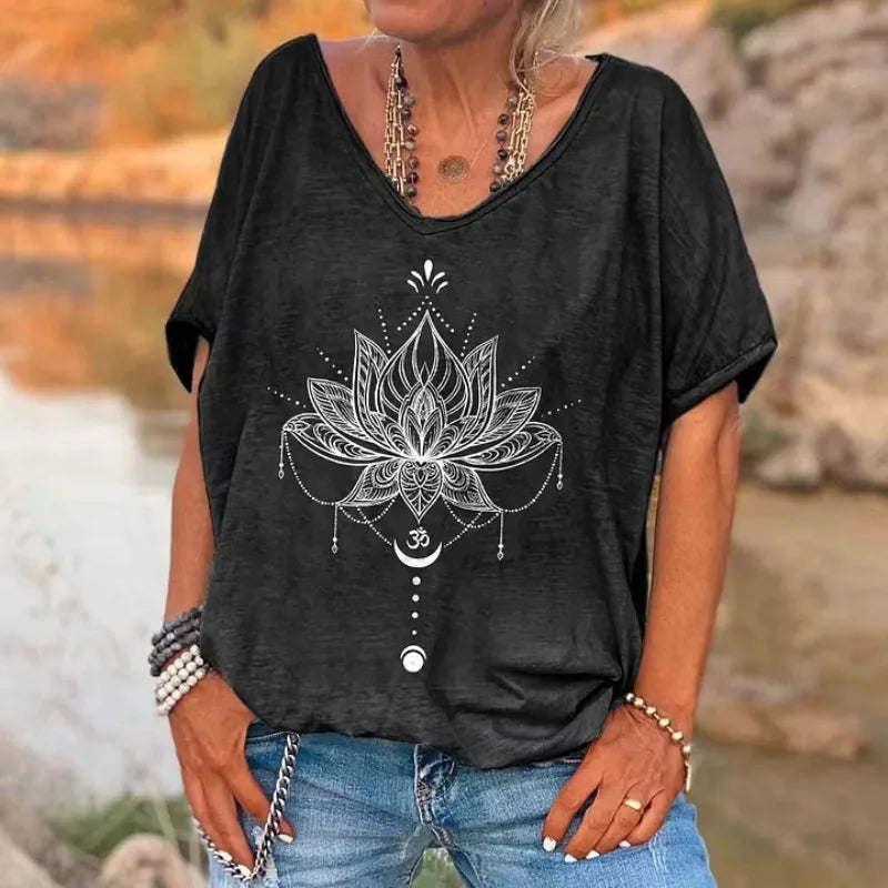 ilstile Women's Vintage Hippie Flower Print T-Shirts Summer Short Sleeve Casual Loose V Neck Tops Black Pink Tees New Arrival