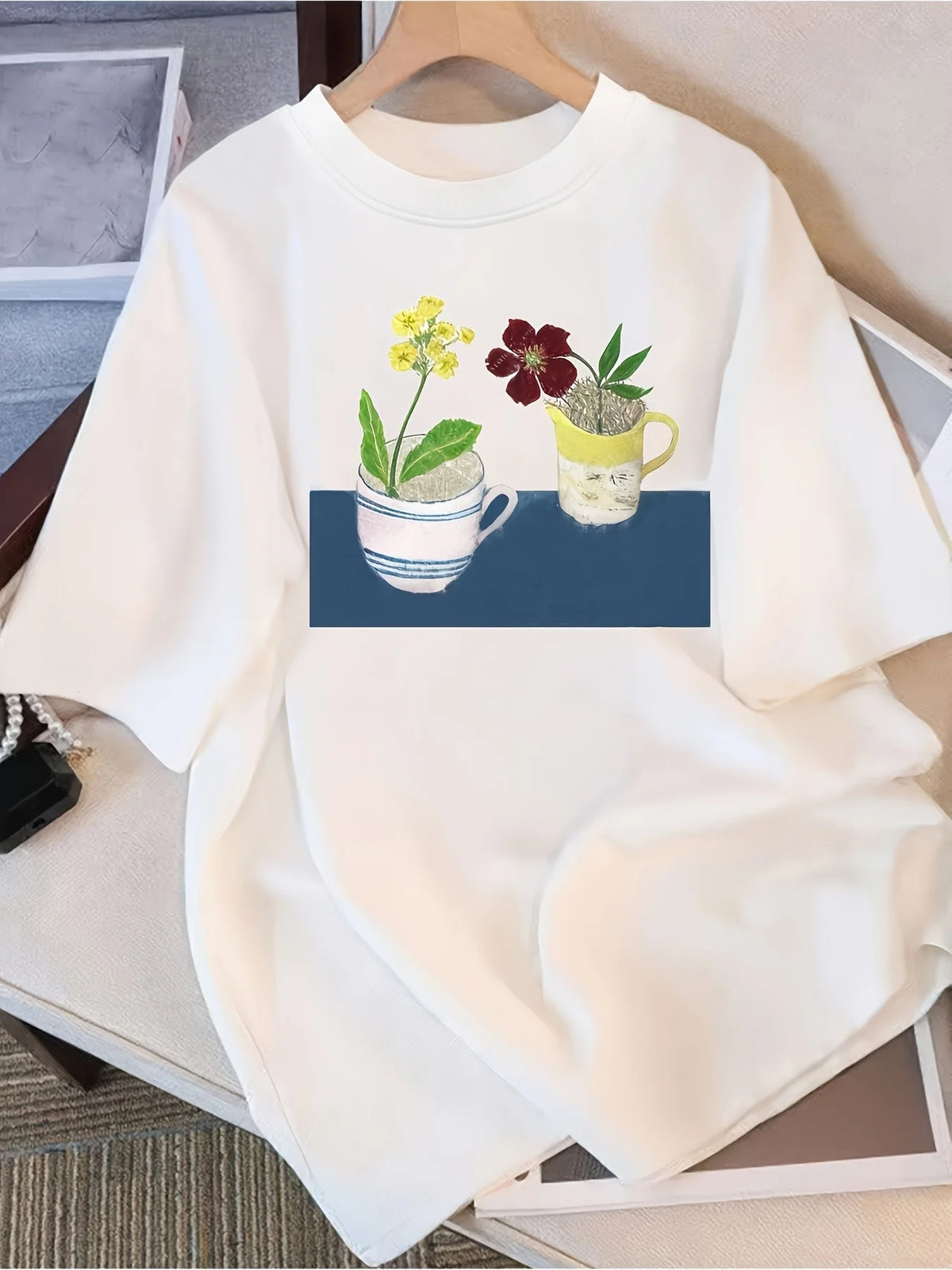 Cute Fish Graphic Tee Striped Nautical Summer Short Sleeve Casual Crewneck T-Shirt for Women Abstract Animal Pattern Fashion Top